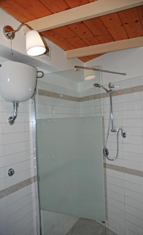 Brezzolina Apartment With Parking Бітонто Екстер'єр фото